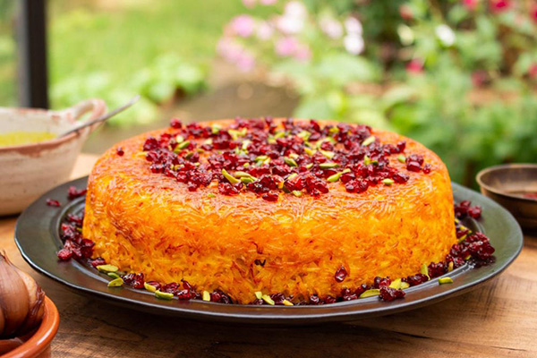 طرز تهیه «ته‌چین مرغ مجلسی»